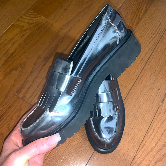 🤍 NEW! Metallic Stand Out Nine West Stacked Loafers - Picture 5 of 8